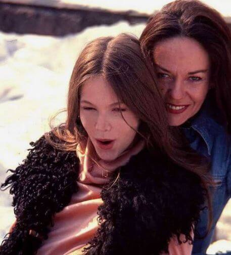 Colleen Farrington with her daughter Diane Lane.